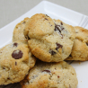Cookie à la noix de coco râpée et aux pépites de chocolat noir