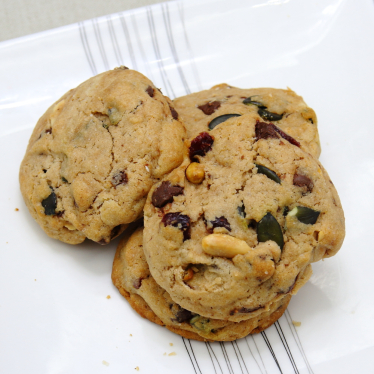 Cookie cacahuète, noix de cajou, graines de courge, cranberries