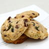 Cookie cacahuète, noix de cajou, graines de courge, cranberries