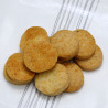 Biscuits salés au Parmesan, poudre d'amende et poivre