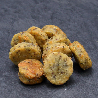 Biscuit sablé salé à la moutarde à l'ancienne, emmental et herbes de Provence