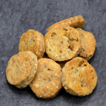 Biscuit salé au roquefort et aux noix